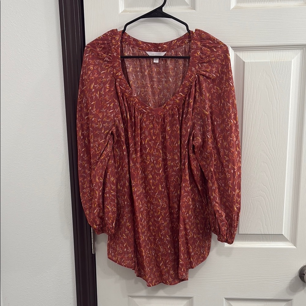 LC Lauren Conrad Red 3/4 Sleeve Pleated Blouse